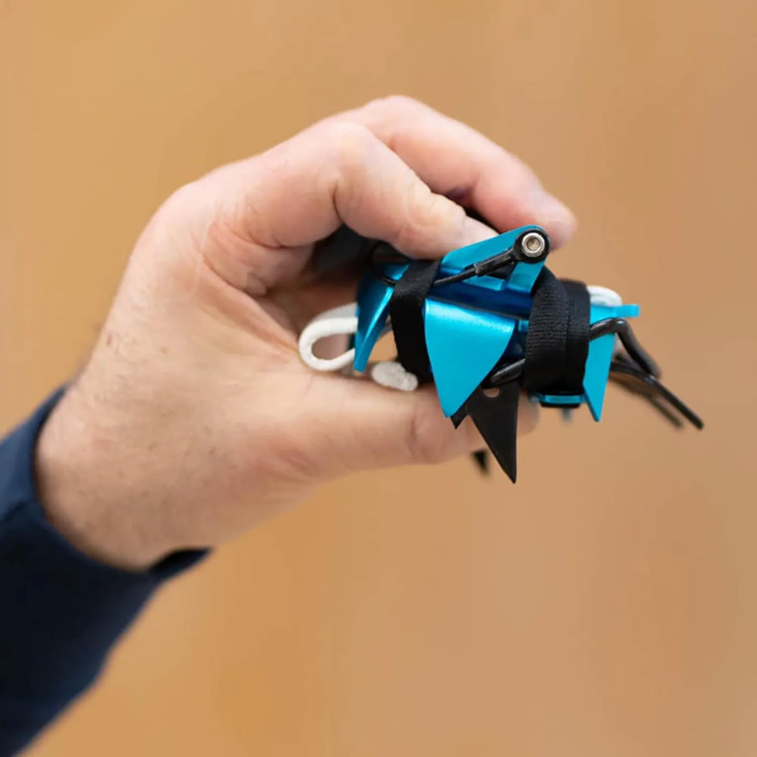 Blue Ice Harfang Alpine Crampon